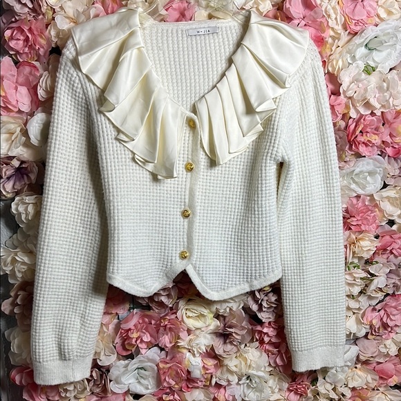 w jia Jackets & Blazers - A007 Elegant White Ruffled Women's Jacket